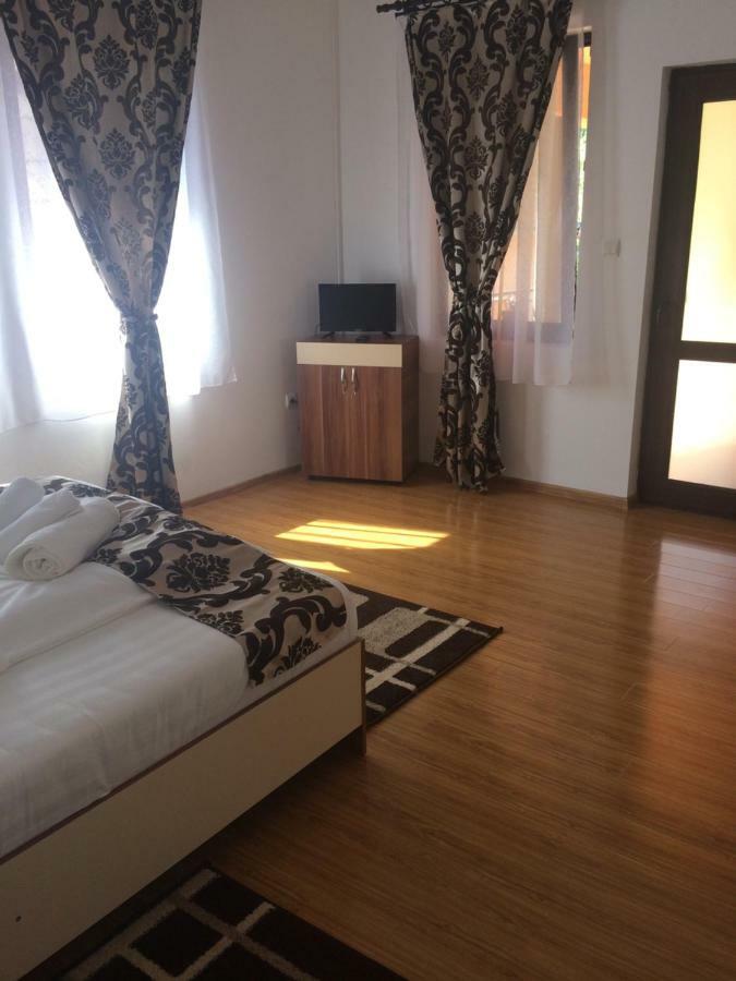 M Dey Hotel Vişeu de Sus Buitenkant foto
